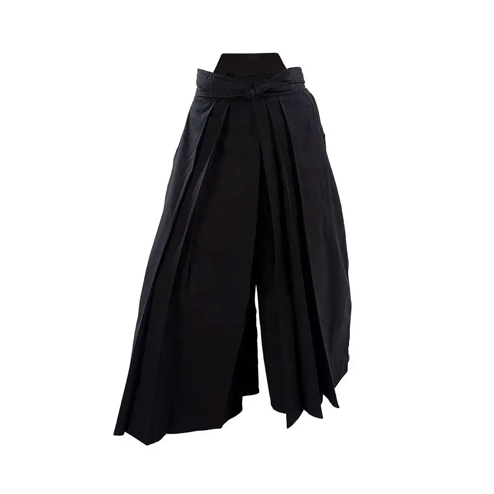 Hakama uniform